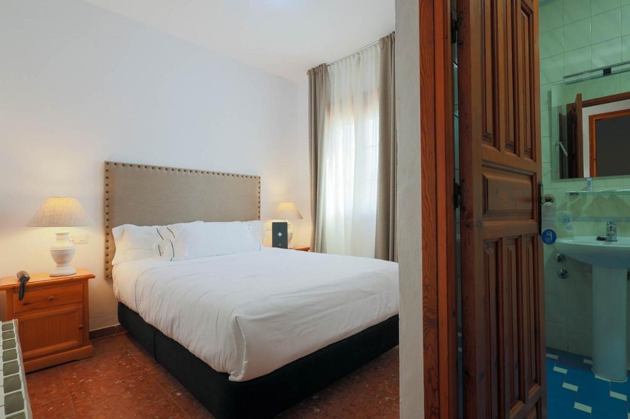 Hotel Tugasa El Almendral Setenil De Las Bodegas Extérieur photo